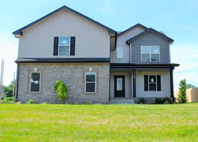 property at 264 Azalea Dr