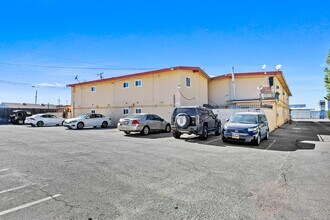 El Dorado in Downey, CA - Building Photo - Building Photo