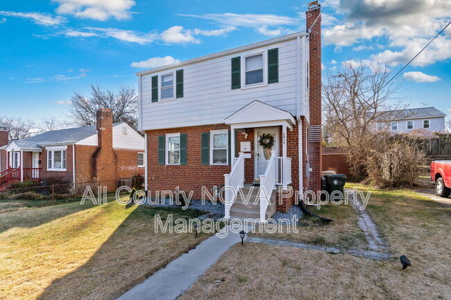 5013 Laguna Rd in College Park, MD - Building Photo - Building Photo
