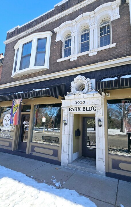 3010 S Grand Blvd, Unit 2N in St. Louis, MO - Building Photo