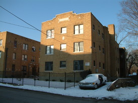 Van Antwerp Apartments in Cincinnati, OH - Building Photo - Building Photo