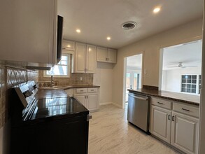 4037 Barnes St in Corpus Christi, TX - Building Photo - Building Photo