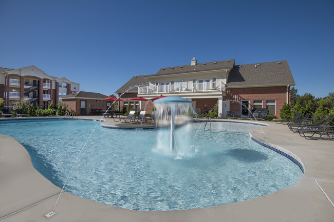 The Greens at Stillwater in Stillwater, OK - Foto de edificio - Building Photo