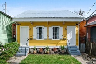 2712 Chippewa St in New Orleans, LA - Building Photo