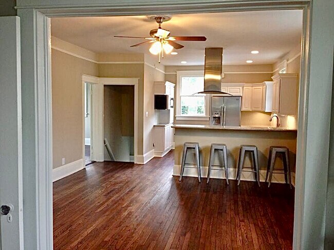 1217 Foucher St, Unit 1217, Unit 1217