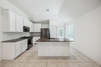 361 Gaida Loop in Andice, TX - Building Photo - Building Photo