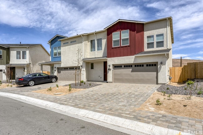 4928 Black Falcon Way