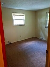 500 S Depeyster St in Kent, OH - Building Photo - Building Photo