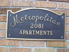 Metropolitan Apartments in Portland, OR - Foto de edificio - Building Photo