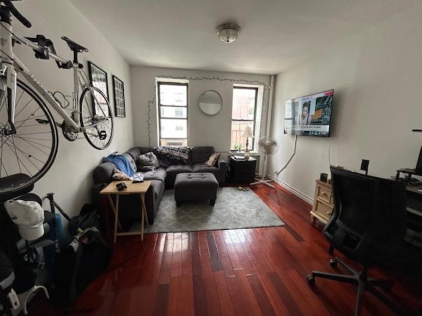 400 E 91st St in New York, NY - Building Photo