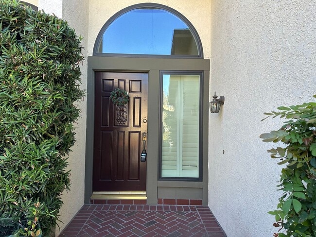 18170 Arbor Ct in Fountain Valley, CA - Building Photo - Building Photo