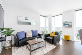 The Nest at 1324, Luxury Student Housing in Philadelphia, PA - Building Photo - Interior Photo