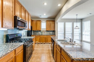 2424 Chesterwood Dr in Little Elm, TX - Building Photo - Building Photo