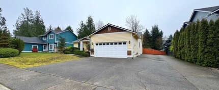 25429 Cumberland Way in Black Diamond, WA - Building Photo - Building Photo