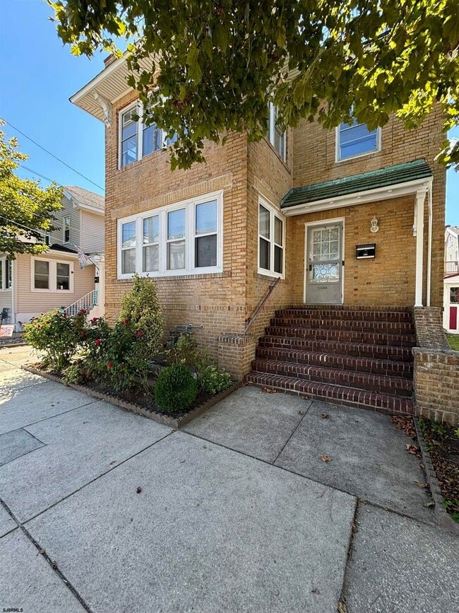 property at 6 N Austin Ave