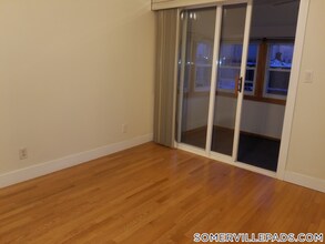 96 Conwell Ave in Somerville, MA - Foto de edificio - Building Photo