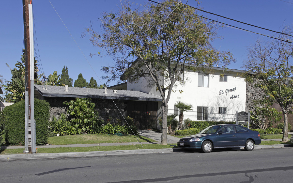 St. George Arms in Buena Park, CA - Building Photo