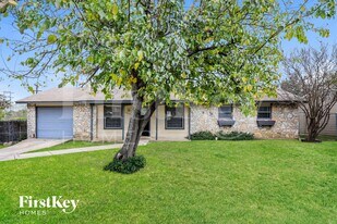 1802 Wilsons Creek St in San Antonio, TX - Building Photo