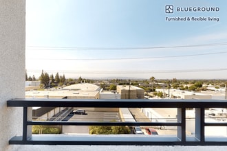 825 S Myrtle Ave in Monrovia, CA - Building Photo - Building Photo