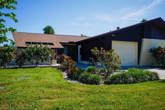 property at 4779 Lakewood Blvd