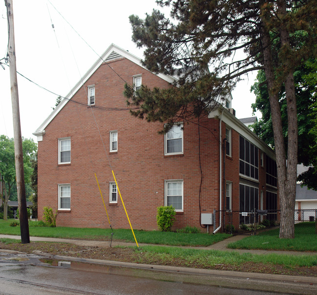 4341-4345 Monroe St in Toledo, OH - Foto de edificio - Building Photo