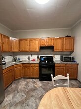 152 W 9th St in Bayonne, NJ - Building Photo - Building Photo