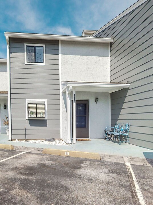 288 Ellis Rd in Miramar Beach, FL - Building Photo