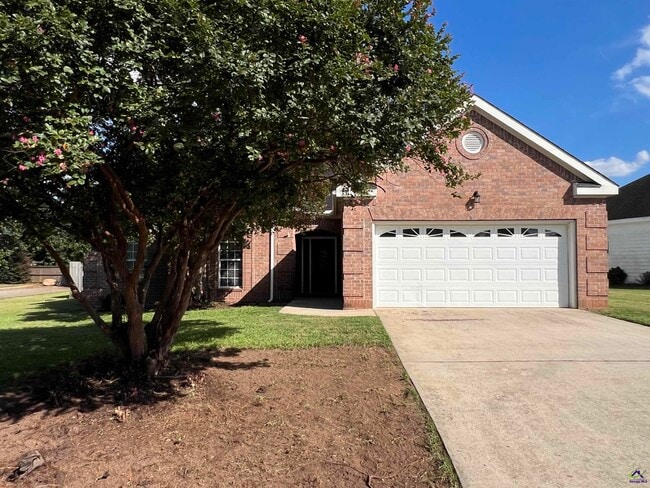 property at 101 Oldfield Ct