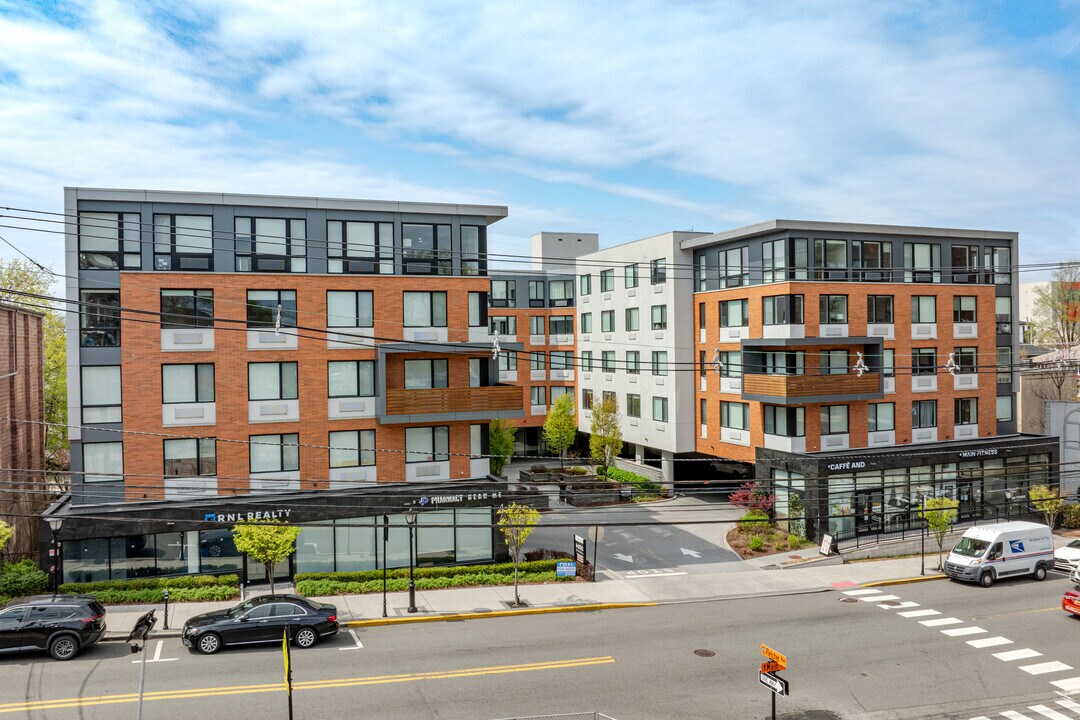 The Metro in Fort Lee, NJ - Building Photo