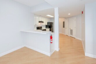 Clock Tower Square in Burlington, VT - Building Photo - Interior Photo