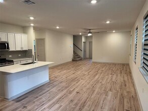 14012 Zuhause Dr in Pflugerville, TX - Building Photo - Building Photo
