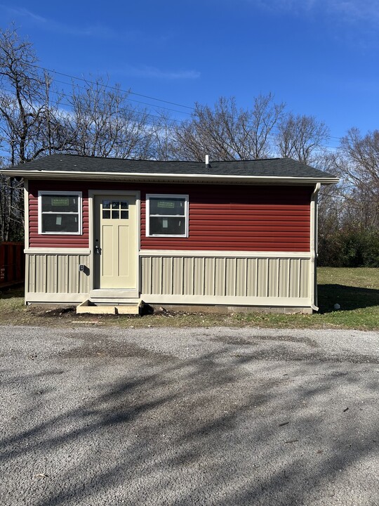 1815 Coleman St in Hopkinsville, KY - Foto de edificio