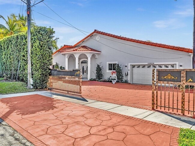 12904 Banyan Rd in North Miami, FL - Building Photo - Building Photo