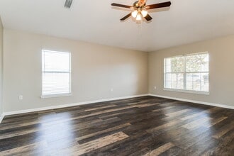 6266 Rolling Tree Ct in Jacksonville, FL - Foto de edificio - Building Photo