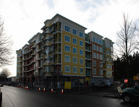 The Cleveland Condominiums in Redmond, WA - Building Photo - Building Photo