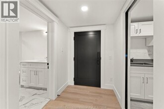 247 Brock St in Amherstburg, ON - Building Photo - Building Photo