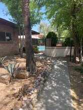 2001-2009 E 7th street in Tucson, AZ - Foto de edificio - Building Photo