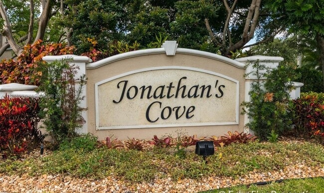 property at 5191 Palmbrooke Cir