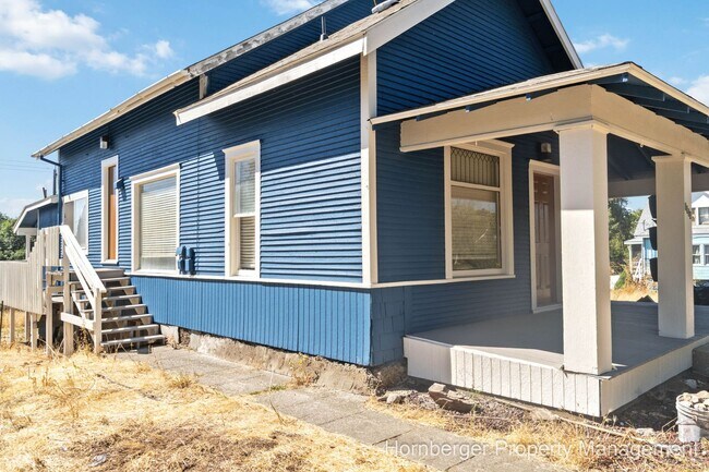 property at 1904 E Dalton Ave