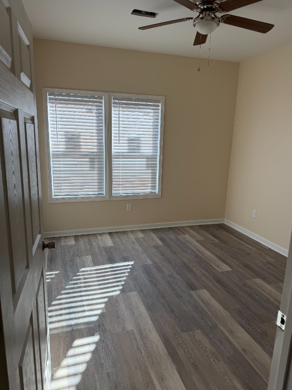 204 Hutchinson Ln in Moncks Corner, SC - Foto de edificio - Building Photo