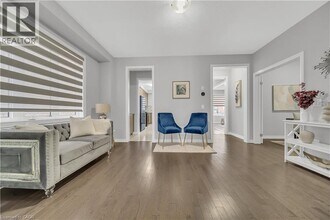 22 Rustic Oak Trl in North Dumfries, ON - Building Photo - Building Photo