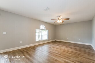 2451 Foxhollow Rd in Tavares, FL - Building Photo - Building Photo