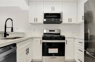 5325 Newcastle Ave, Unit 239 in Encino, CA - Building Photo - Building Photo