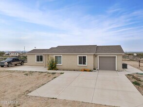 17213 N Christensen Rd in Florence, AZ - Building Photo - Building Photo