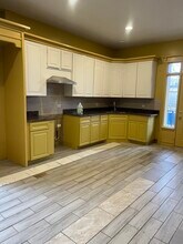 3341 W Walnut St in Chicago, IL - Building Photo - Building Photo