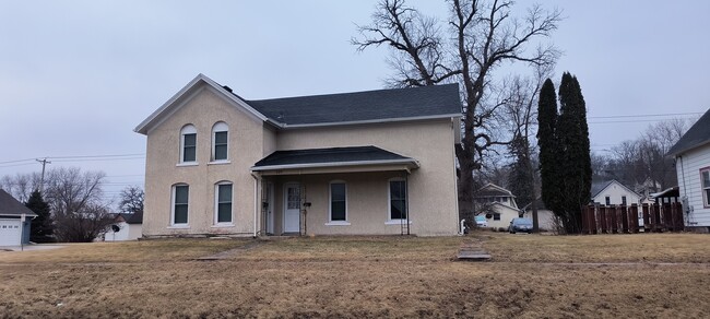 609 E Water St, Unit East unit in Decorah, IA - Building Photo - Building Photo