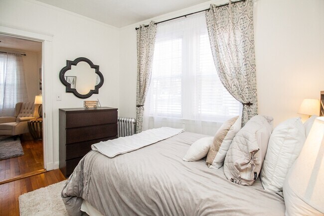 197 Kent St in Brookline, MA - Building Photo - Building Photo