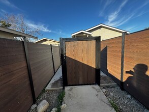 1486 W 7th St in San Bernardino, CA - Foto de edificio - Building Photo