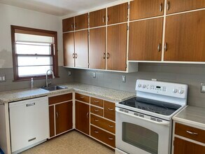 611 Wingra St, Unit 2 in Madison, WI - Building Photo - Building Photo
