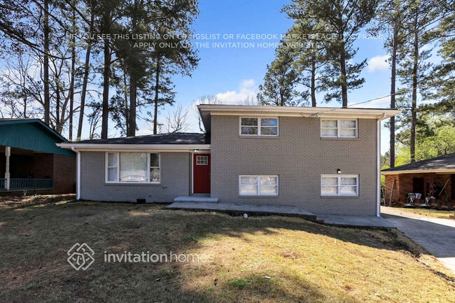 property at 3478 Lenardo Dr SW